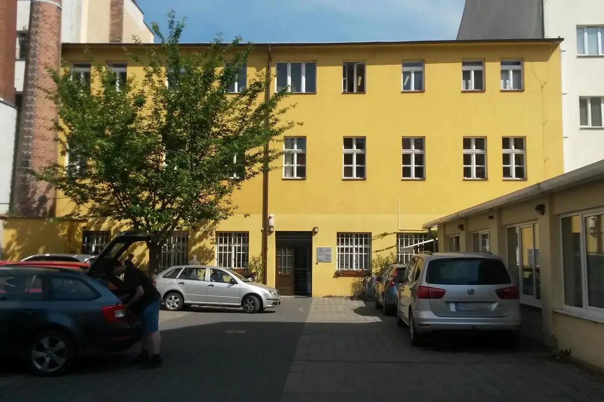 VZ lab s.r.o. - analytická laboratoř